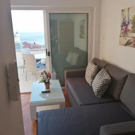 9 Appartamento Makarska