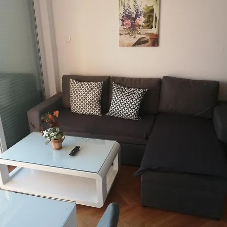 9 * Makarska